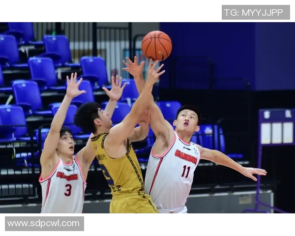 南京篮球队技艺揭秘:从战术到训练全面剖析篮球巨献的背后故事